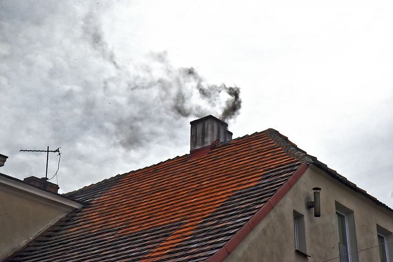 Ekopatrol śledzi paleniska. Miasto wzywa do składania donosów na sąsiadów