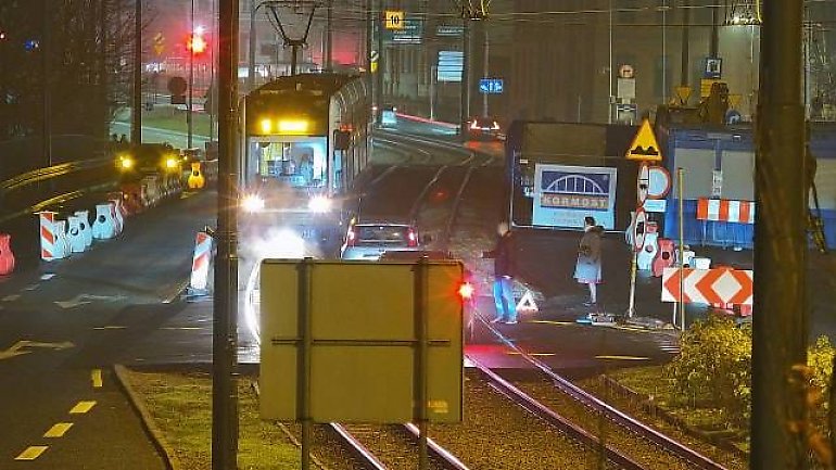 Na Bernardyńskiej auta wjeżdżają na torowisko. Dwa przypadki we wtorek [BYDGOSZCZ998}