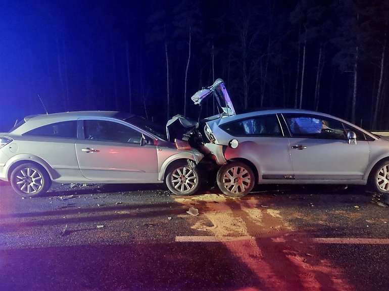 Pijany kierowca spowodował wypadek w Stryszku. Stracił prawo jazdy i czeka go sprawa w sądzie