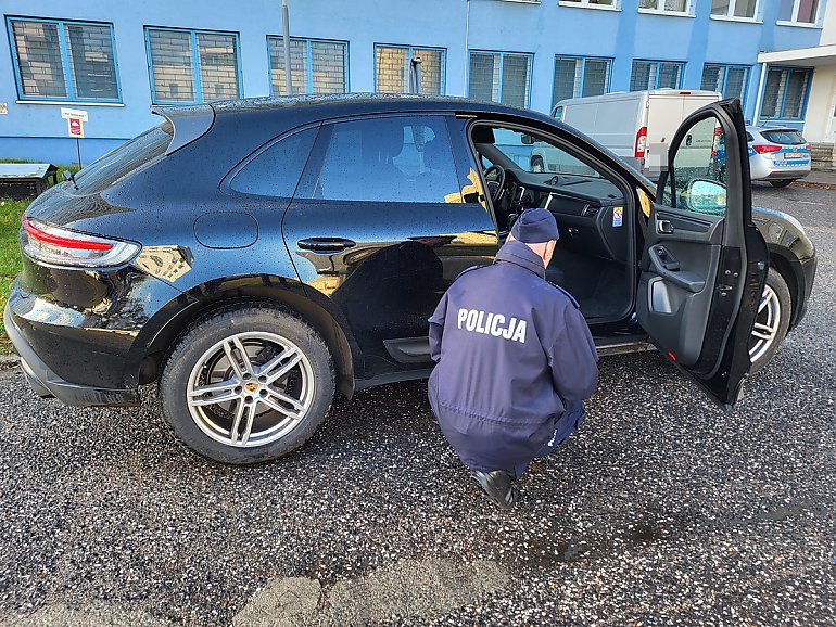 Porsche z Niemiec znalezione w podwłocławskim lesie