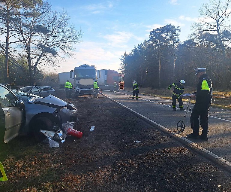 Karambol w Przyłubiu. Fatalne miejsce na DK10 [ZDJĘCIA]