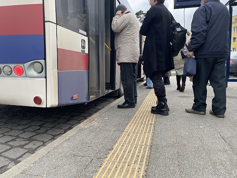 Zmiany w komunikacji miejskiej na okres świąteczno-noworoczny