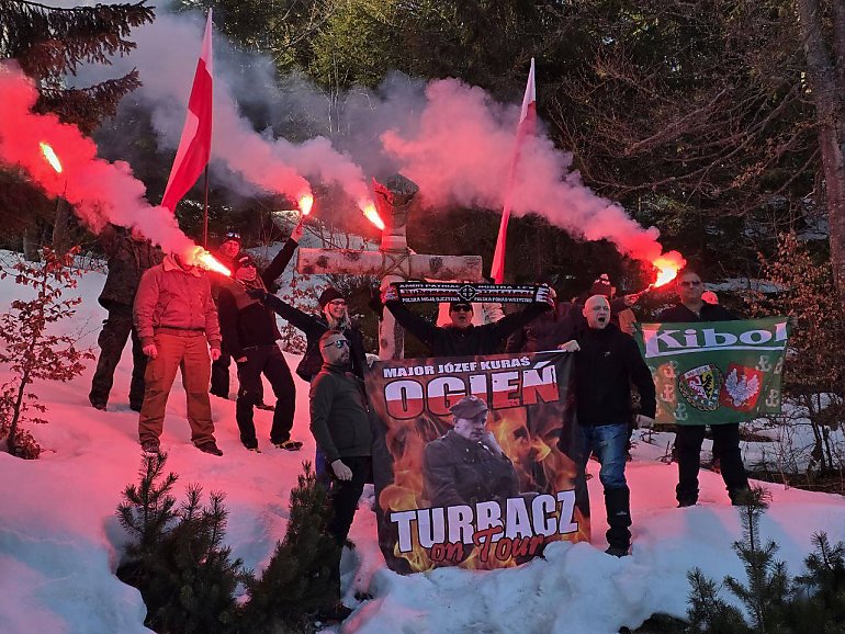 Pamięć o „Ogniu” trwa. Hołd dla Majora Kurasia pod Turbaczem