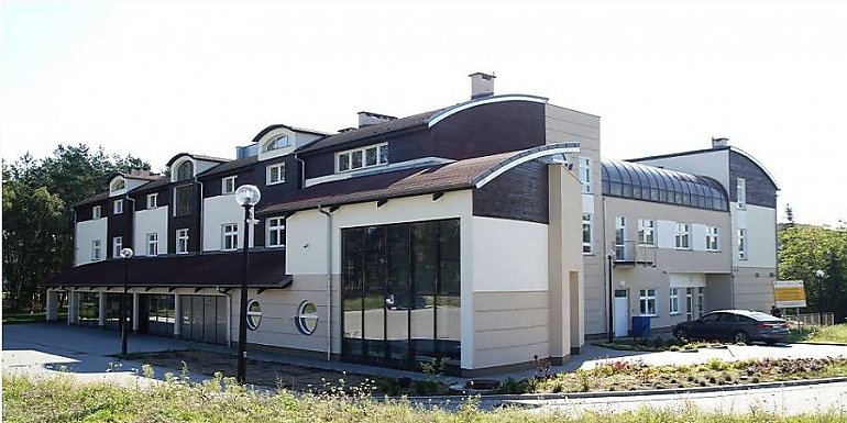 Wiatrak na zakręcie. Fundacja wystawia Dom Jubileuszowy na sprzedaż