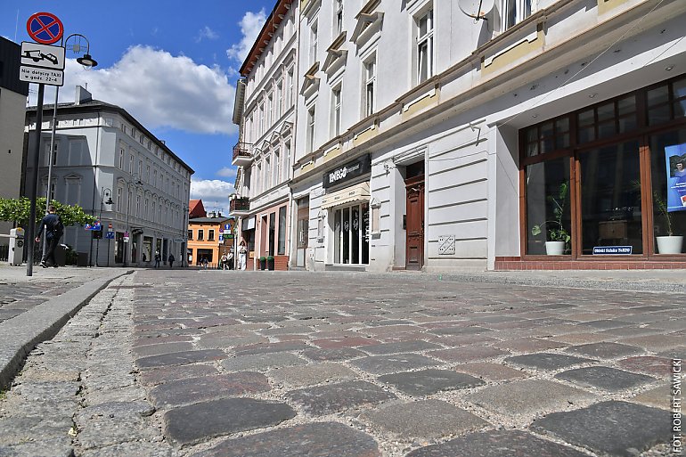 Kultowa ulica w centrum zyskała nowe życie – sprawdź, co się zmieniło!