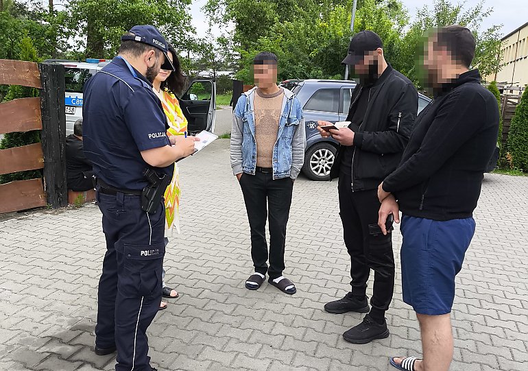 Policja uderzyła z zaskoczenia! Blisko 1400 funkcjonariuszy ruszyło po ściganych – są zatrzymania w Bydgoszczy i Gdańsku