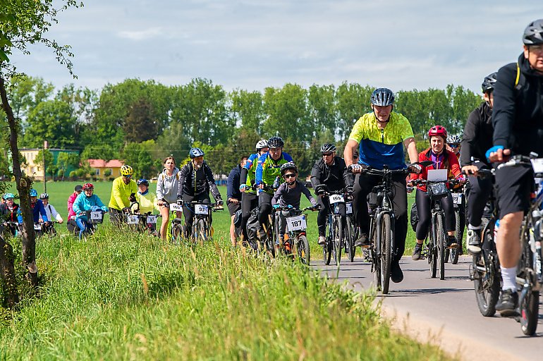 Tysiące rowerzystów ruszają w trasę! Sprawdź, gdzie czekają medale, koszulki i malownicze trasy
