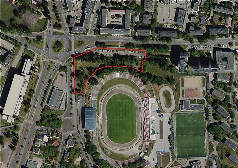 Zamiast stadionu – parking! Polonia znów na bocznym torze?