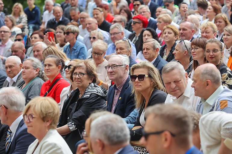 Sołtysi jak gwiazdy! Wielka Sołtysiada w Toruniu – marszałek Całbecki nie szczędził wzruszeń