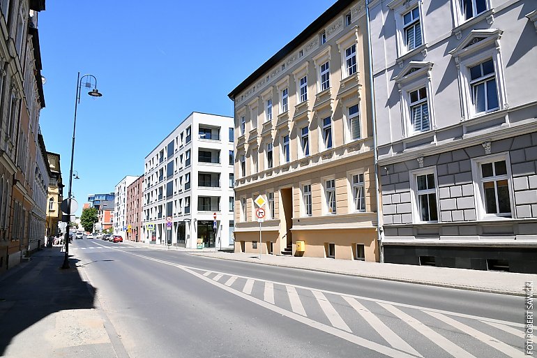 Królowej Jadwigi z nowym blaskiem i chodnikiem jak ze starego miasta