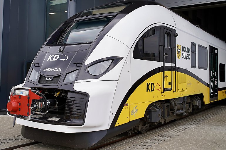 PESA znów triumfuje! Rekordowe zamówienie z Dolnego Śląska – miliony dla Bydgoszczy