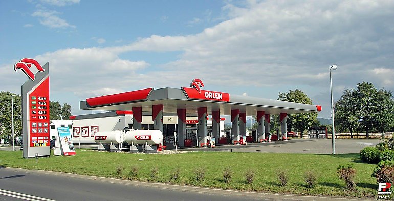 Paliwo w Bydgoszczy: jedni tankują taniej, inni przepłacają. Dlaczego?