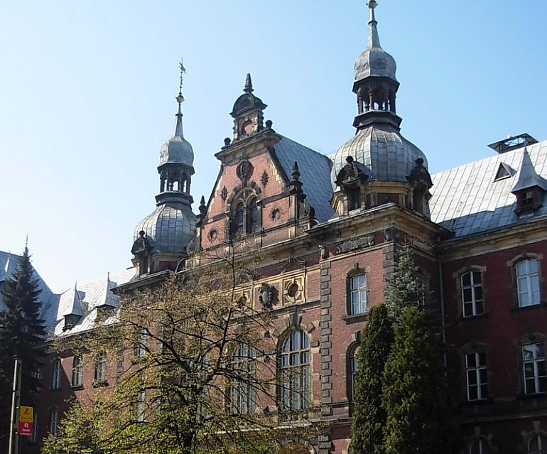 Legenda kolei znów będzie otwarta! Kultowy gmach przy Dworcowej ma być dostępny dla zwiedzających