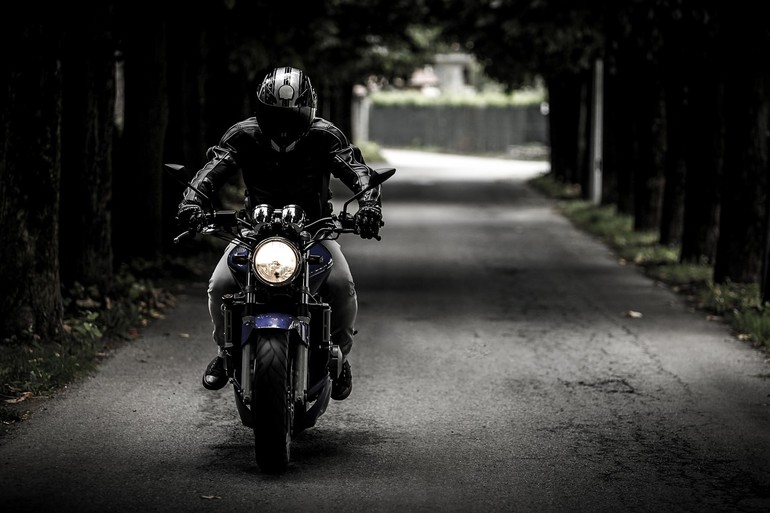 Zapowiedzi lepszej przyszłości dla motocyklistów: Kujawsko-pomorscy policjanci podsumowują kampanię
