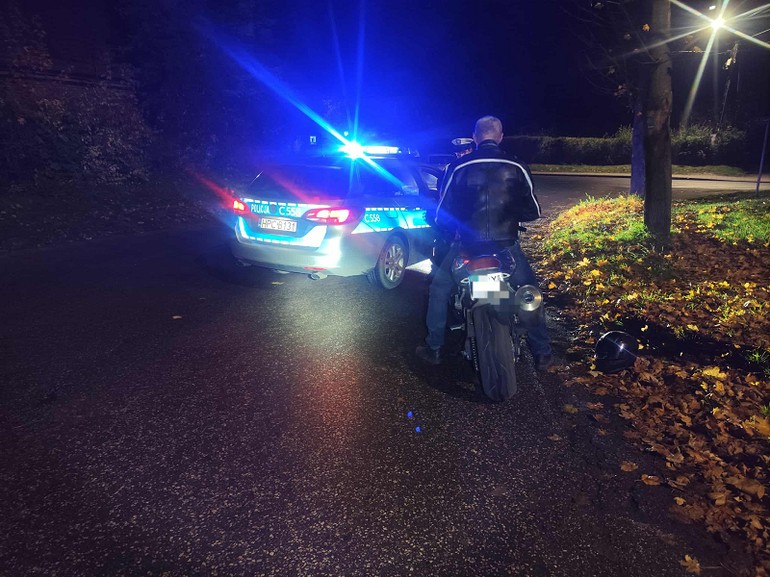 Ucieczka z pościgiem w Unisławiu: 13-letni brak badań technicznych powodem szaleńczej jazdy motocyklisty!