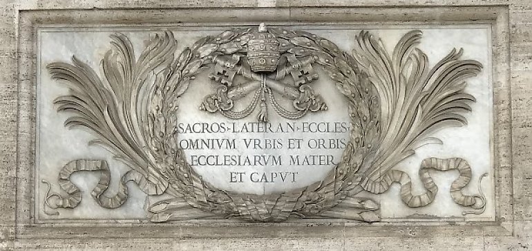 Lateran: prawdziwa katedra papieża. Historia walki, pożarów i powrotu z Awinionu