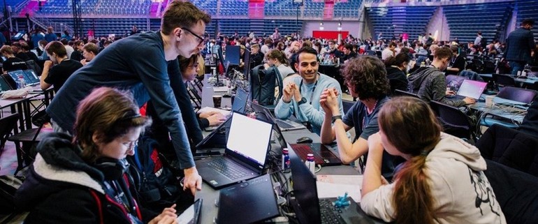 Bydgoszcz staje się technologiczną stolicą Polski dzięki HackNation 2025!