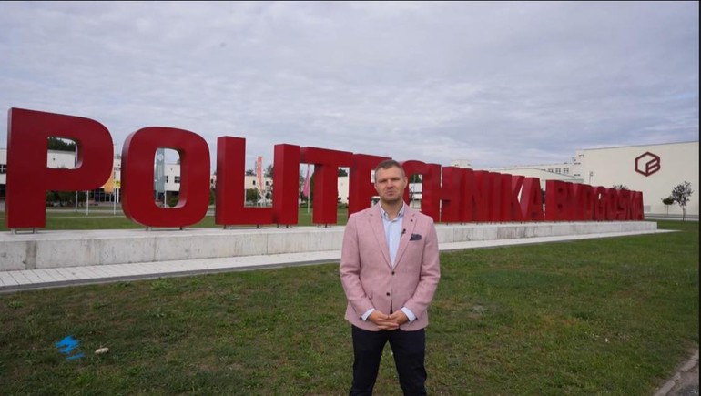 Zmiany w sygnalizacji świetlnej: Koniec zatrzymywania się przed zieloną strzałką?