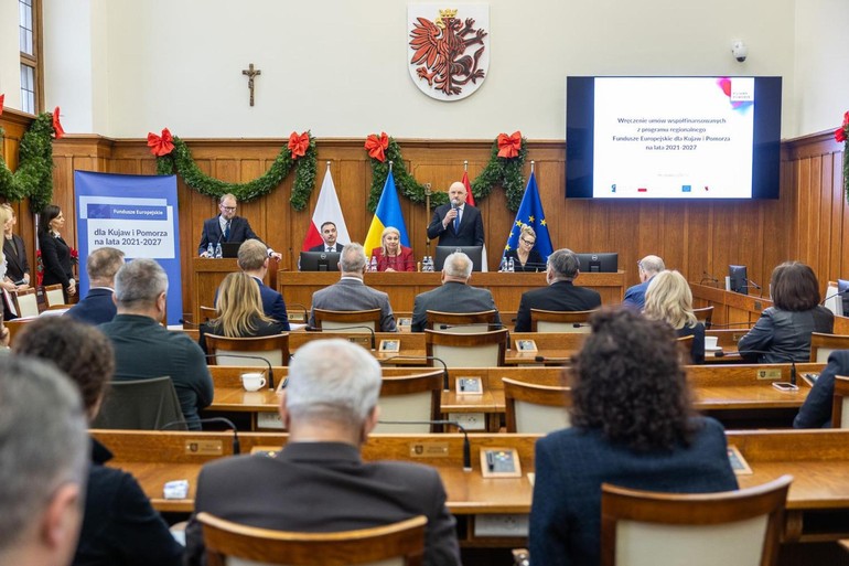 142 miliony złotych w dobrych rękach: Imponujące inwestycje dla Kujaw i Pomorza!