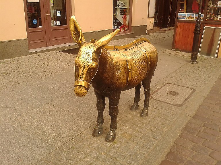 Kto naprawdę zyskuje na konflikcie Bydgoszczy z Toruniem? [ANALIZA]