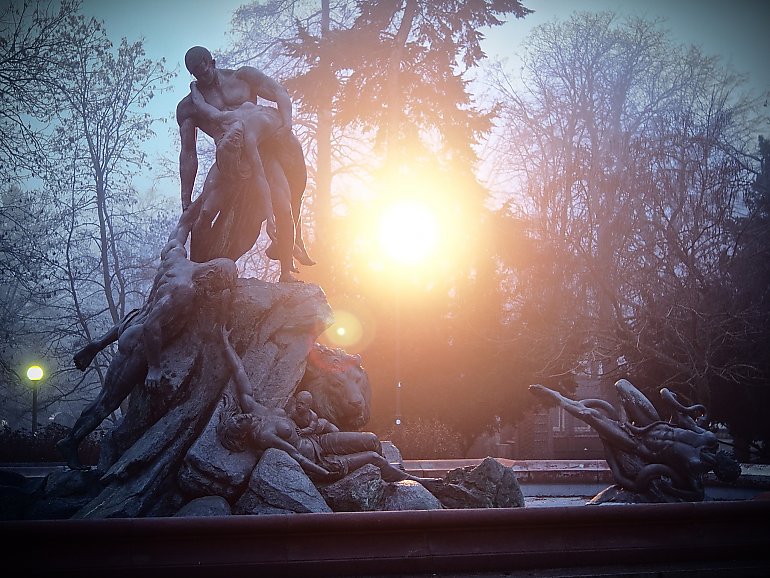 Wiatr i zmienne zachmurzenie, bez opadów [POGODA]