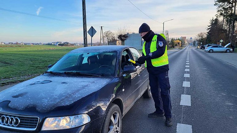 Policyjny Sylwester: Kontrola drogowa z ostrzeżeniem dla kierowców!