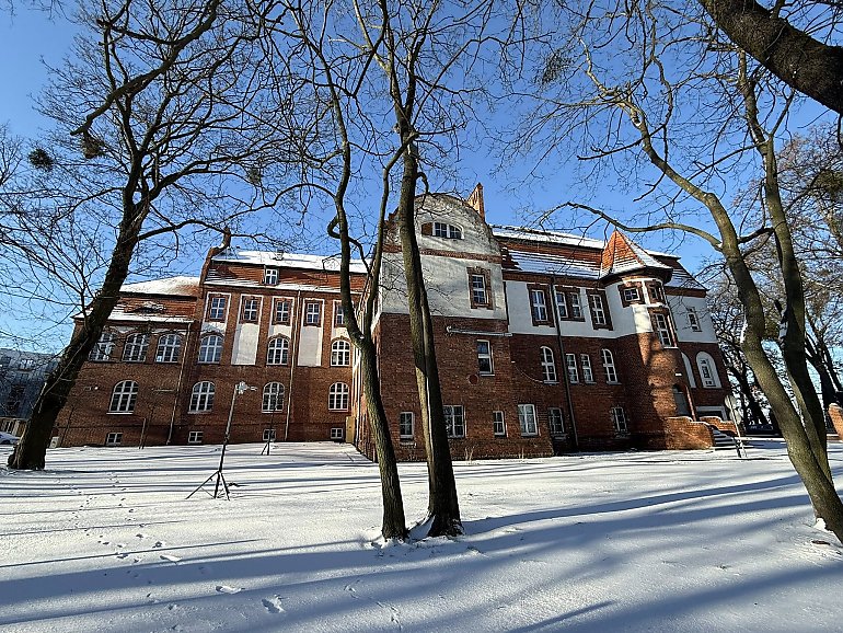 Chłód i zmienne chmury, nocami możliwy słaby śnieg [POGODA]
