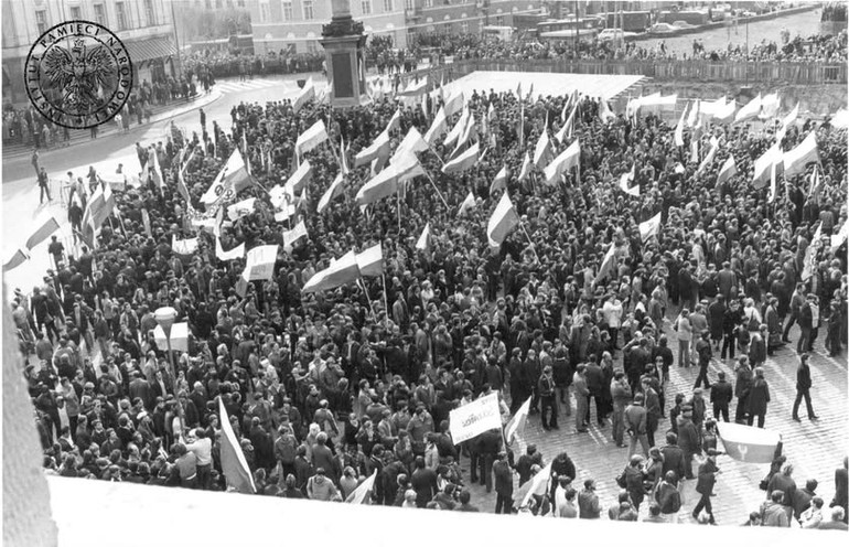 Zakazane Święto: Jak PRL Walczyło z 3 Maja