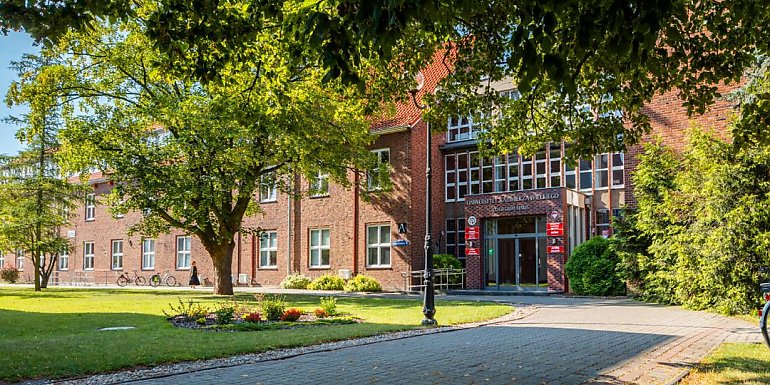 Wyższe kompetencje dla pracowników administracji. Uniwersytet Kazimierza Wielkiego chce szkolić swoją kadrę