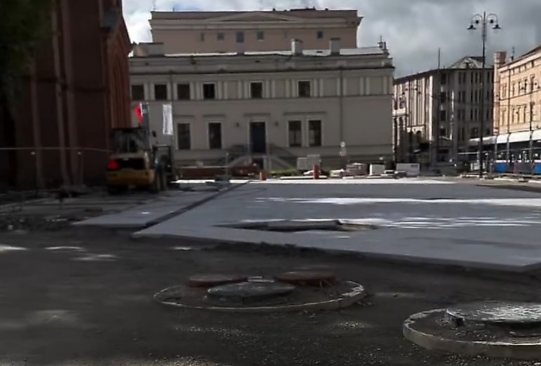 Na Placu Wolności w Bydgoszczy bez zmian —  kolejna zmiana terminu zakończenia inwestycji