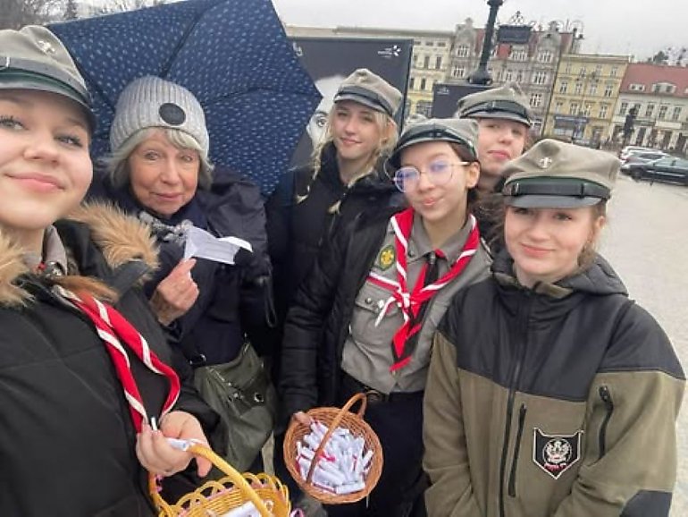 Szerzyli braterstwo i życzliwość na bydgoskich ulicach! Harcerze obchodzili wczoraj swoje święto