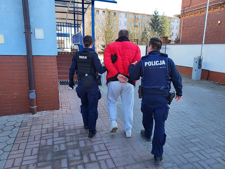 Zatrzymano niemal 2 tysiące osób poszukiwanych listami gończymi i 140 obcokrajowców —to bilans  dwudniowej akcji policji