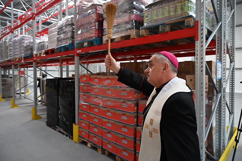 Caritas w Jarużynie otwiera nowy magazyn żywności!