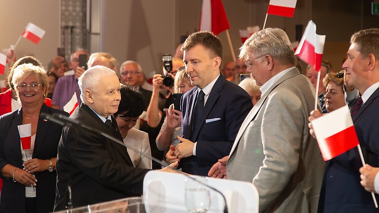 Triumf infantylizmu. Schreiber o tym, jak zepsuła się debata publiczna