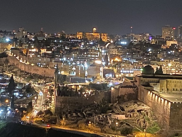 Świat, który się kończy. Wielki Czwartek i diagnoza naszych czasów [WIDEO, KSIĄŻKA]