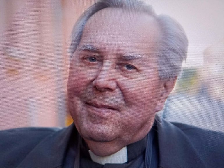 Jak się dostać drabiną do nieba? Kujawsko-Pomorskie Centrum Kultury zaprasza na spotkanie z  ks. Franciszkiem Kameckim