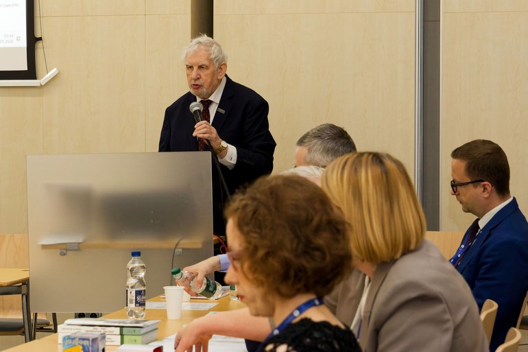 Historyczna konferencja w Toruniu: „Żywili i bronili” – pamięć o rolniczej Solidarności