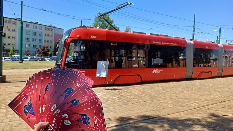Bydgoski tramwaj  wyjechał na śląskie tory tory. „Banek” wozi już pasażerów