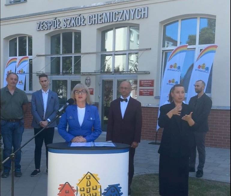 Bydgoskie szkoły po termomodernizacji. „Chemik” z nową elewacją, dachem i niższymi rachunkami