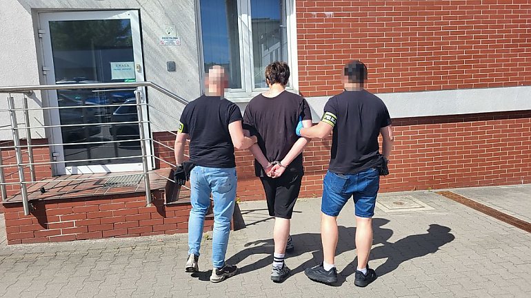 Oszukał  metodą „na pracownika banku”. 19-letni Ukrainiec zatrzymany przez policję