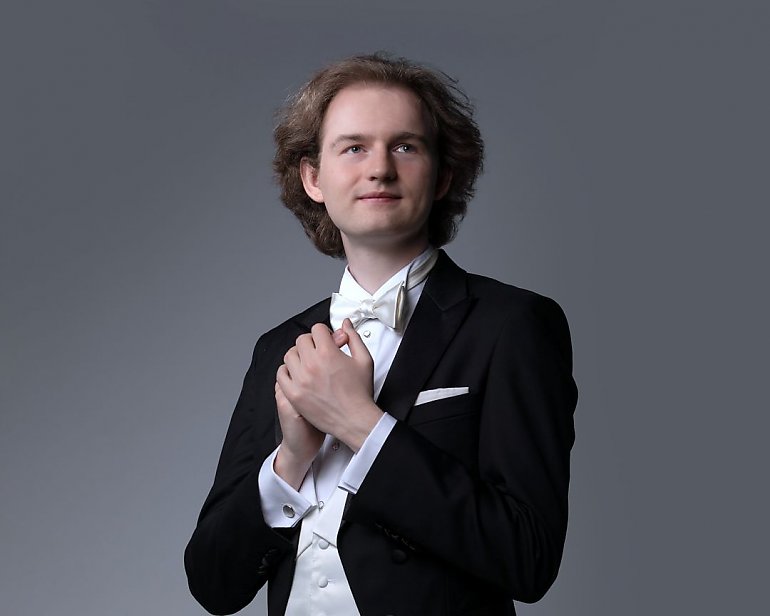Chopin wraca do Szafarni. W niedzielę zagra Piotr Pawlak