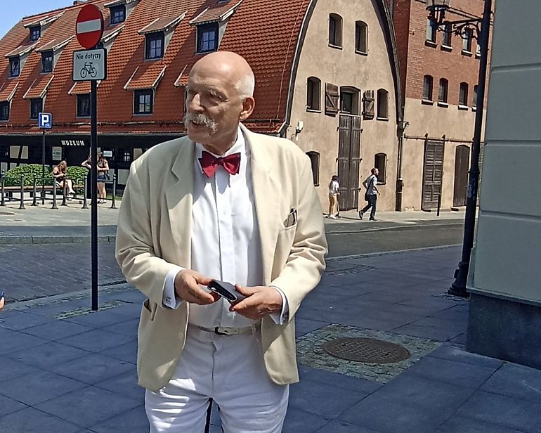 Korwin-Mikke w Bydgoszczy przeciw „lex szarlatan”. Spór o wolność pacjenta 