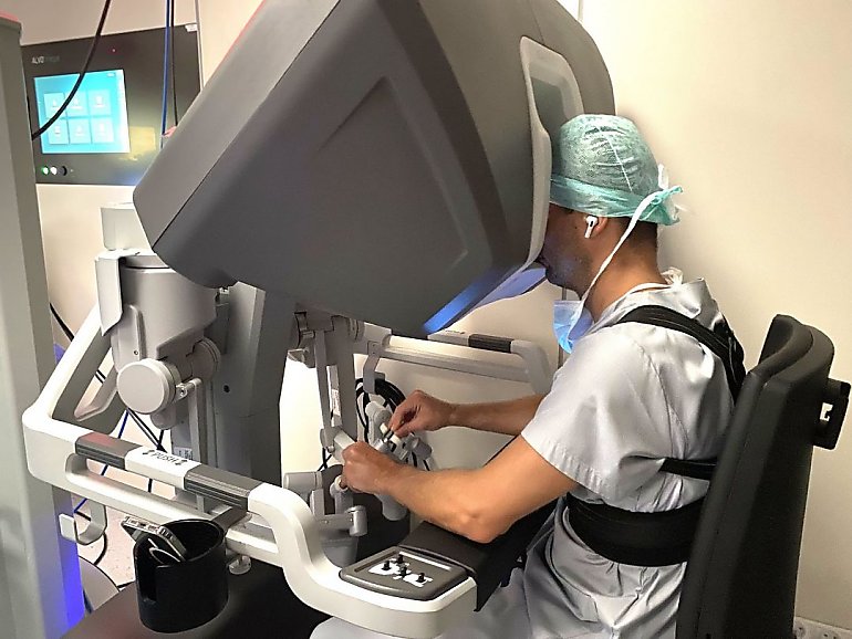 Trzy roboty da Vinci i 18 operacji. W Bydgoszczy ruszają warsztaty urologii robotycznej