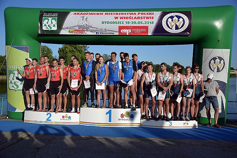 UKW na podium mistrzostw Polski w wioślarstwie