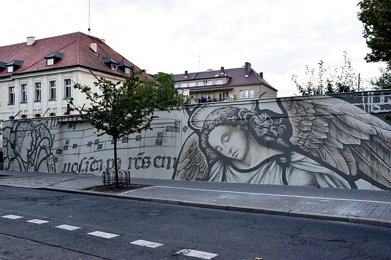 Nowe murale w Bydgoszczy. Na początek anioły