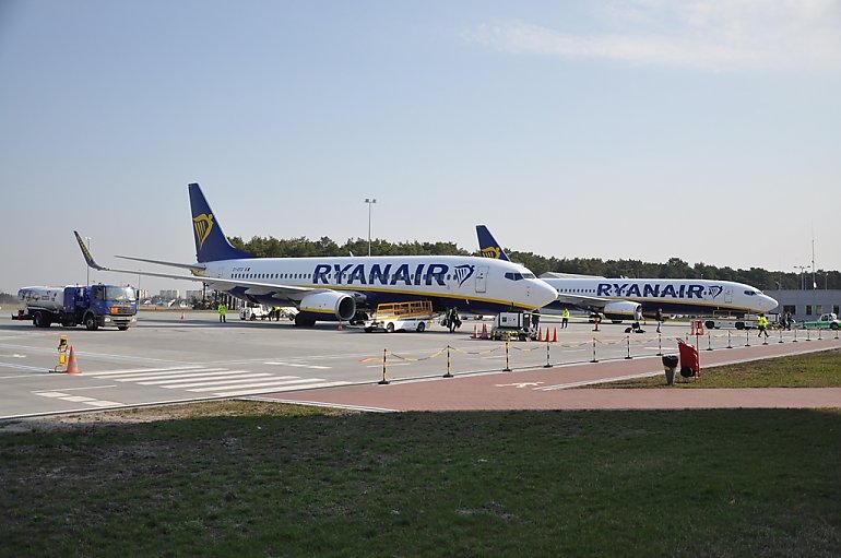 Coraz więcej pasażerów korzysta z bydgoskiego lotniska
