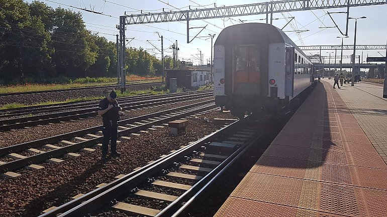 Pociąg potrącił pieszego na stacji Bydgoszcz Wchód [ZDJĘCIA]