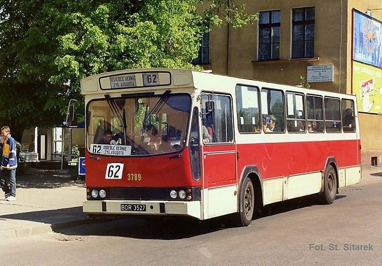 Zabytkowy autobus zaparkuje na pl. Kościeleckich